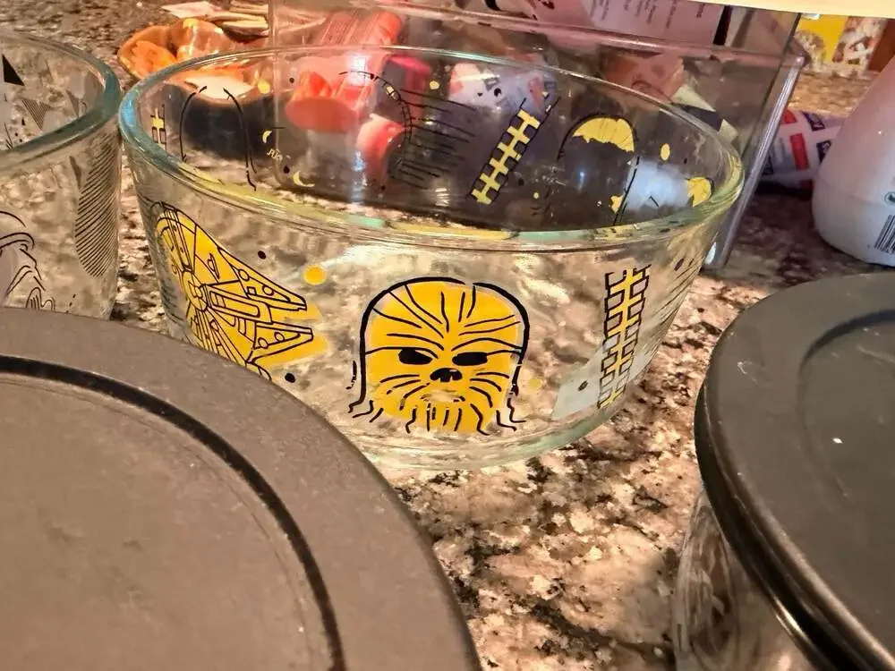 🔥Star Wars PYREX SET Special Edition Glass Storage Bowls with 2 Lids (5)